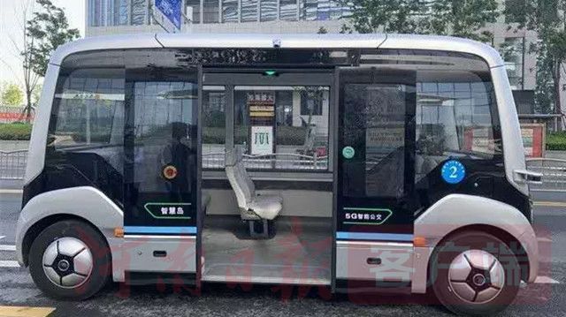 河南联通与宇通客车共建智能网联5G/V2X联合实验室，助力5G自动驾驶再提速